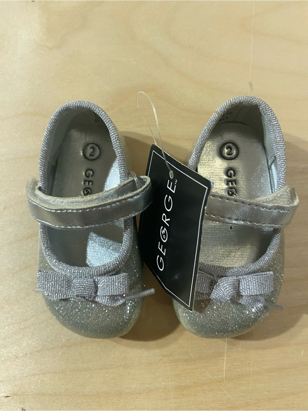 George Silver Glitter Mary Jane Baby Shoes with Bow Size 2 (SE)